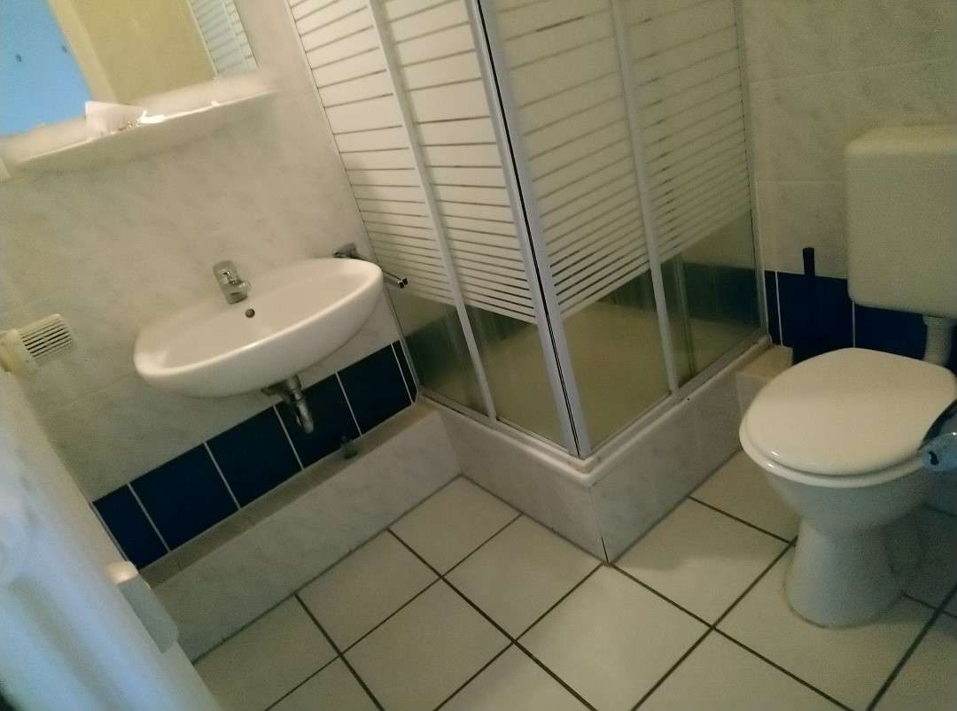 50 W4 I. OG Mi Badezimmer