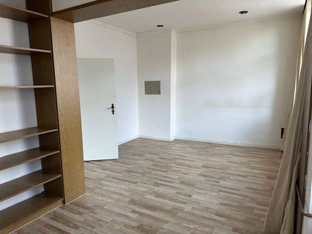 32 199 I. OG Wohnzimmer (2)